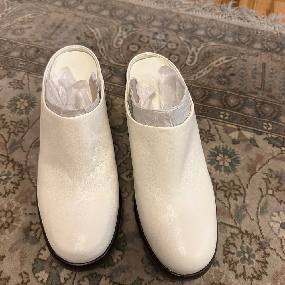 Vince White Mules